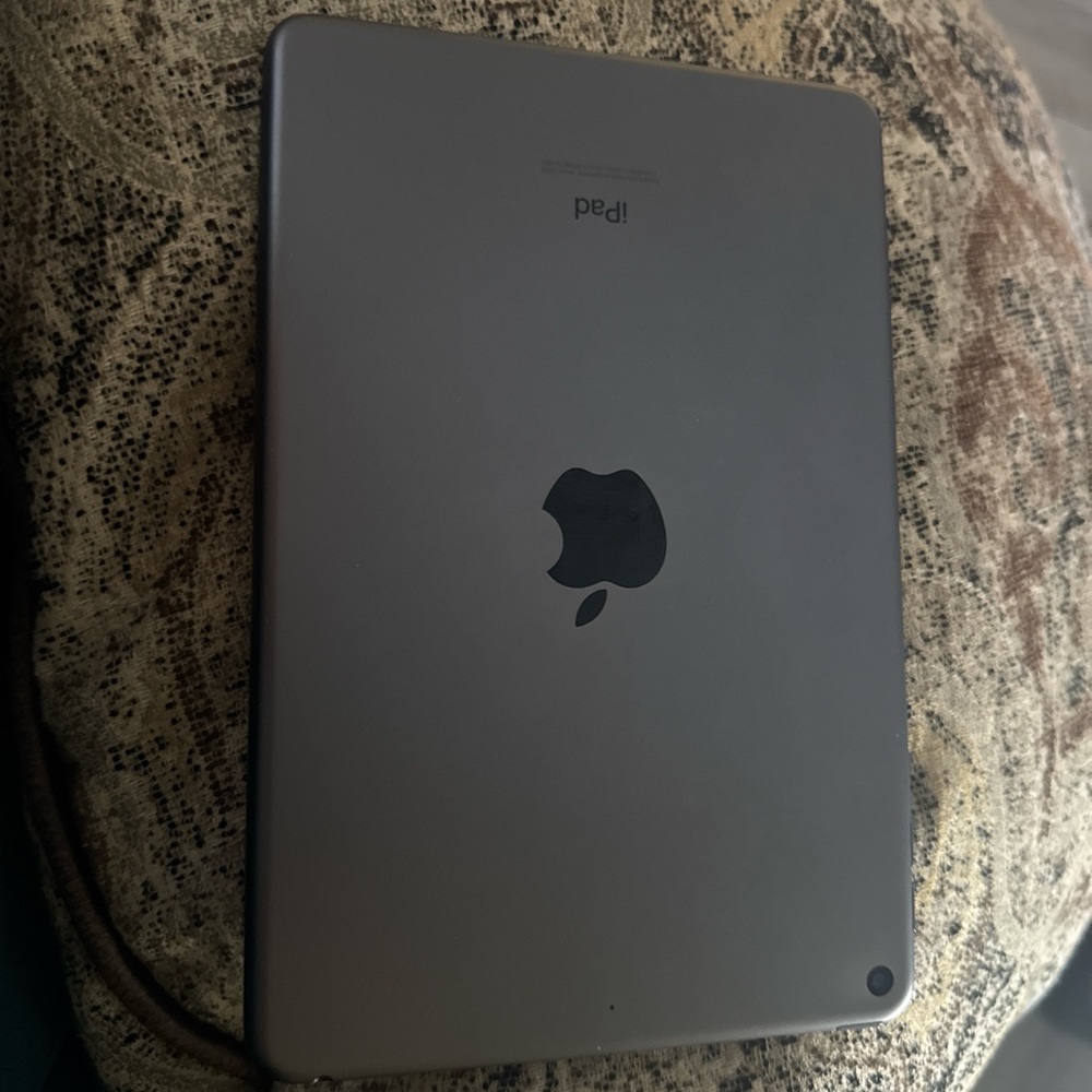 Apple iPad mini  -fifth generation